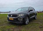 Volkswagen T-Roc 1.5 TSI Sport Business R Line, 1498 cc, 4 cilinders, 150 pk, Leder en Stof