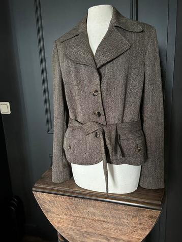 Colbertje tweed bruin 42 beschikbaar voor biedingen