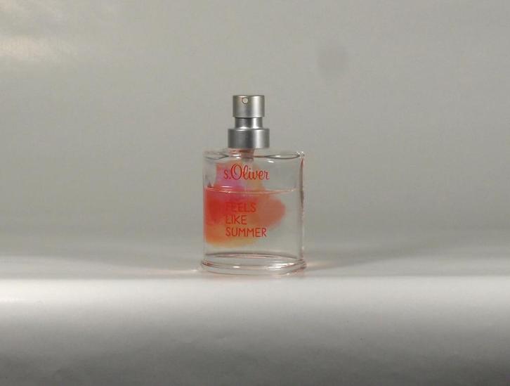 voordelige parfum: S. Oliver - Feels Like Summer, Sieraden, Tassen en Uiterlijk, Uiterlijk | Parfum, Gebruikt, Verzenden