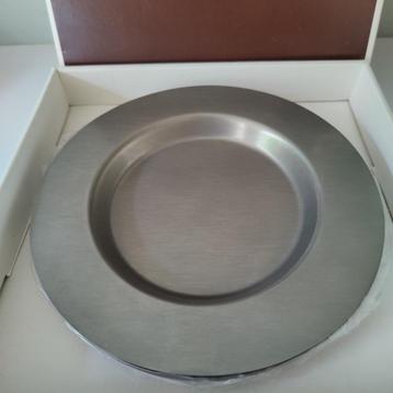 3 ongebruikte Meeuws Pewter Holland tinnen bordjes, 19cm beschikbaar voor biedingen