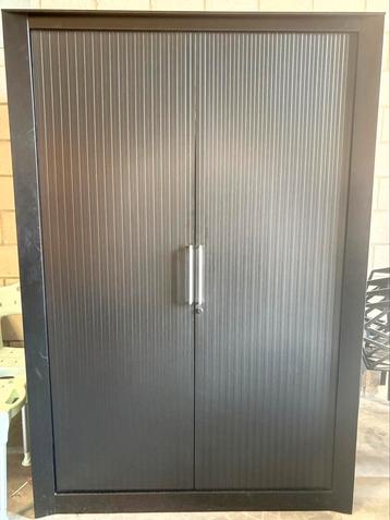 Roldeurkast - zwart - 132x47x195 beschikbaar voor biedingen