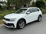 Volkswagen Tiguan 2.0 TSI 4Motion 180PK DSG R-Line•Pano•, Automaat, Gebruikt, Euro 6, 4 cilinders