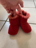 Ugg babyslofjes, maat m, Ophalen of Verzenden, Zo goed als nieuw, Jongetje of Meisje, Slofjes