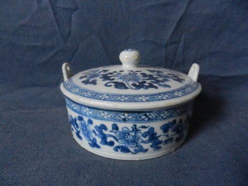 Blauwwitte ronde botervloot, China, Qianlong ca 1750 d. 11,5, Antiek en Kunst, Antiek | Keramiek en Aardewerk, Ophalen of Verzenden