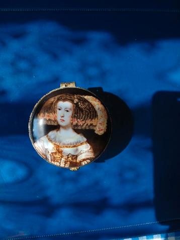 Snuif, poeder, sieraden doosje zie de beschrijving. beschikbaar voor biedingen
