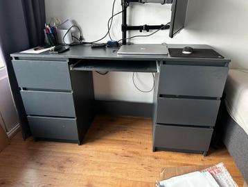 Bureau. Vandaag gratis afhalen - afbeelding 4