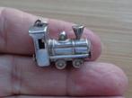 zilveren vintage bedel locomotief [532], Overige merken, Verzenden, Zo goed als nieuw, 1 bedel