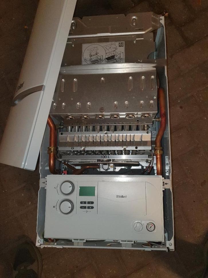 VAILLANT VCW NL 254/4-7 A-L R6 cv combi ketel, Doe-het-zelf en Verbouw, Verwarming en Radiatoren, Gebruikt, Cv-ketel of Combi-ketel
