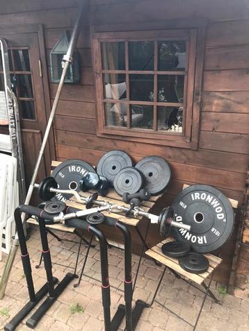 Halterstangen sledgehammers bumperplates gewichtheffen  beschikbaar voor biedingen