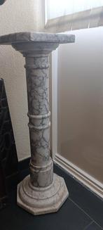 Oude marmeren zuil wit/grijs Italië 2e helft 19e eeuw, Antiek en Kunst, Antiek | Woonaccessoires, Ophalen of Verzenden