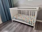 Babykamer, ledikant, commode en kapstok, Ophalen, Gebruikt, Jongetje of Meisje