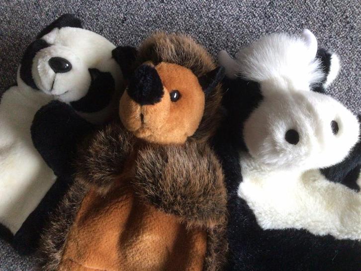 Handpoppen dieren pandabeer, egel, koe/stier z.g.a.n. KOOPJE, Kinderen en Baby's, Speelgoed | Knuffels en Pluche, Zo goed als nieuw