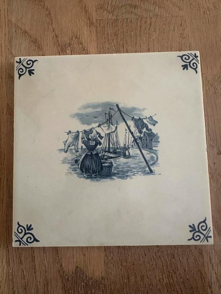 Delfts Blauw Tegeltje met Voorstelling, Antiek en Kunst, Antiek | Wandborden en Tegels, Ophalen