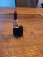 MAC lipstick powder kiss devoted to chili, Make-up, Ophalen of Verzenden, Zo goed als nieuw, Lippen