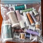 20 klosjes glitter borduurgaren, Hobby en Vrije tijd, Ophalen of Verzenden, Zo goed als nieuw, Handborduren, Borduurgaren of Zijde