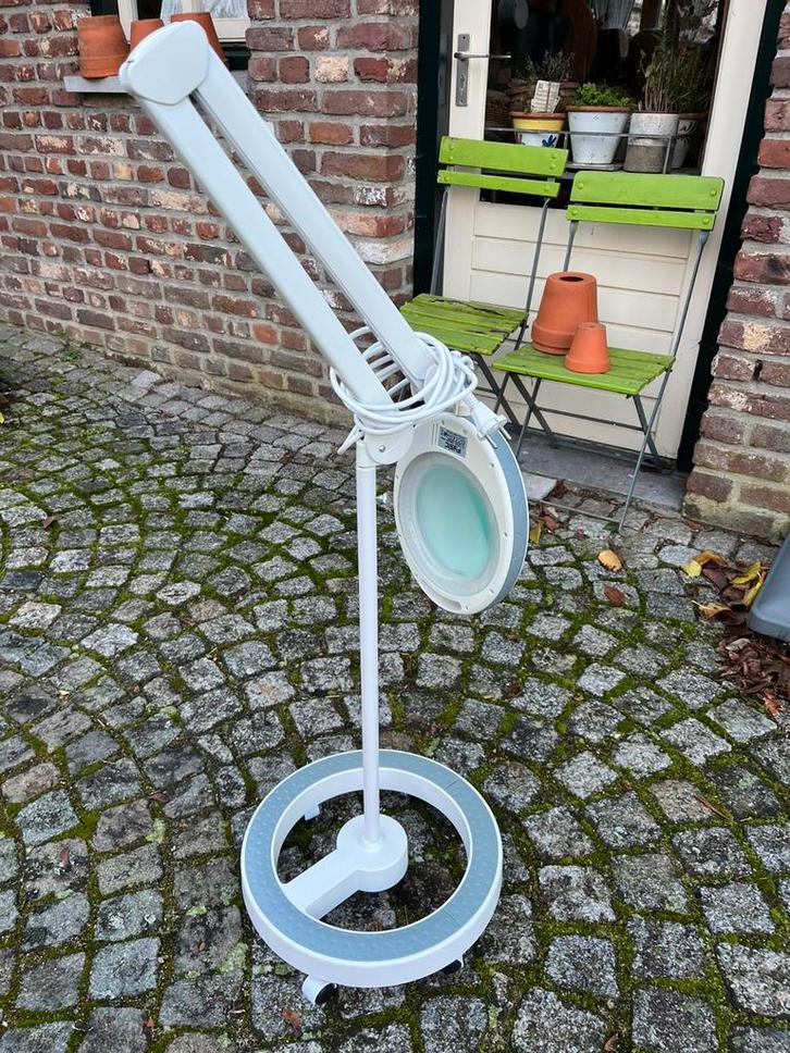 Mobiele loeplens, Hobby en Vrije tijd, Vergrootglazen, Loepen en Loeplampen, Zo goed als nieuw, Loeplamp, Ophalen of Verzenden