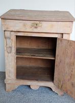 Hele oude kleinere secretaire/ lessenaar, Ophalen, Gebruikt