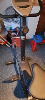 Hometrainer - weinig gebruikt, Sport en Fitness, Fitnessapparatuur, Gebruikt, Ophalen of Verzenden, Metaal, Buik