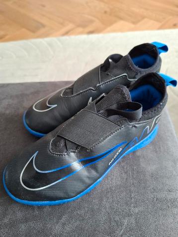 Nike sportschoenen maat 34 beschikbaar voor biedingen