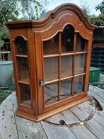 Vintage hangkast made in romania in topstaat., Ophalen
