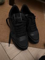 Valentino Garavani, Ophalen, Zwart, Sneakers of Gympen, Gedragen
