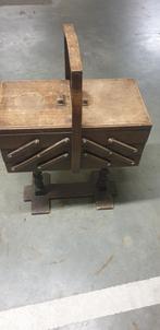 Oude naaibox, Antiek en Kunst, Ophalen