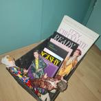 K-Pop Album & Poppen Collectie - BTS, ITZY, TXT, Twice, Ophalen, Zo goed als nieuw, Boxset