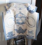 theedoek met lichtblauwe print, Ophalen of Verzenden, Zo goed als nieuw, Tafelkleed of Tafelzeil