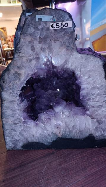 Prachtige amatist Geode 40.5kg beschikbaar voor biedingen