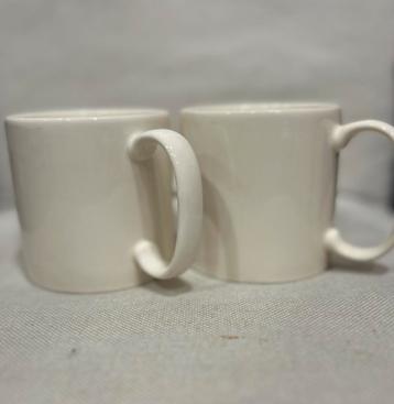 2 stuks Wedgwood bekers beschikbaar voor biedingen