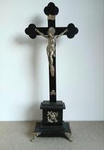 groot antiek kruisbeeld,  huisaltaar, Antiek en Kunst, Antiek | Religie, Ophalen