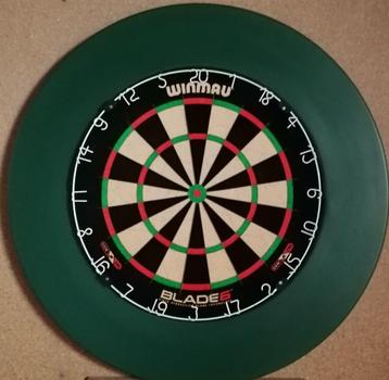 Winmau Blade 6 & Dartshopper surround Dark Green. beschikbaar voor biedingen