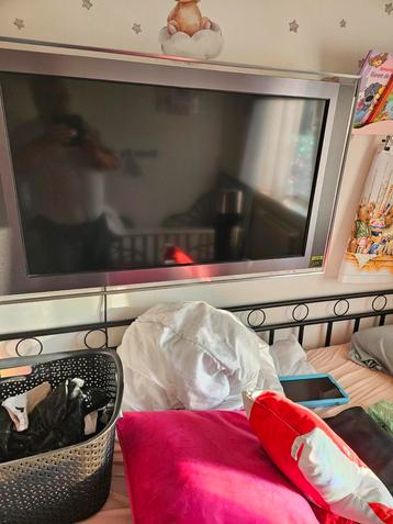 Sony Breedbeeld TV met Afstandsbediening beschikbaar voor biedingen