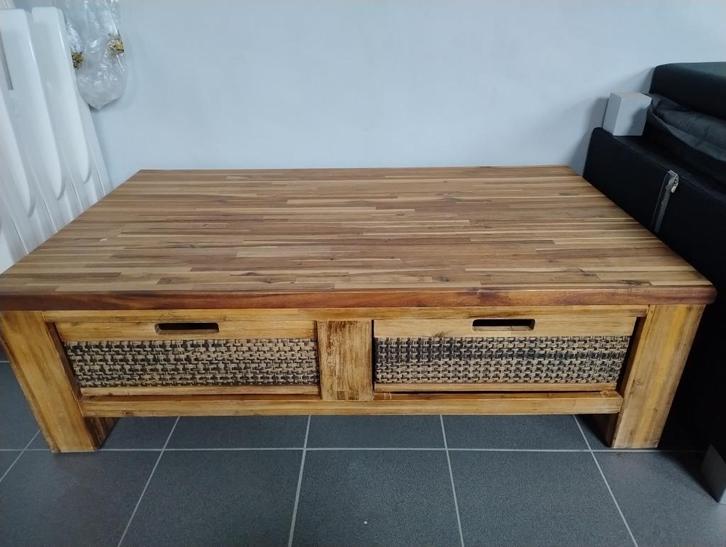 Salontafel gemaakt uit acaciahout, Huis en Inrichting, Tafels | Salontafels, Gebruikt, Minder dan 50 cm, 50 tot 100 cm, 100 tot 150 cm