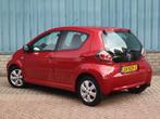 Toyota Aygo 5-deurs Aspiration Red Navigator 1.0 12v 68pk |, Euro 5, Gebruikt, 4 stoelen, Alcantara