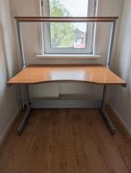 IKEA Jerker bureau. Stevig en verstelbaar., Huis en Inrichting, Bureaus, In hoogte verstelbaar, Gebruikt, Ophalen, Bureau