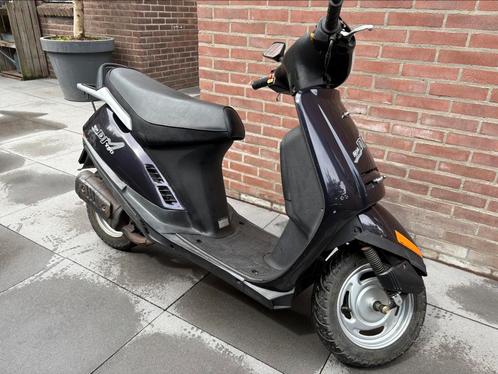 Te koop DJ kymco yes, Fietsen en Brommers, Scooters | Kymco, Gebruikt, Overige modellen, Maximaal 25 km/u, Benzine, Ophalen