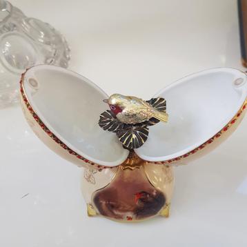 Porseleinen Robin Egg Muziekdoos - Jewel of Nature beschikbaar voor biedingen