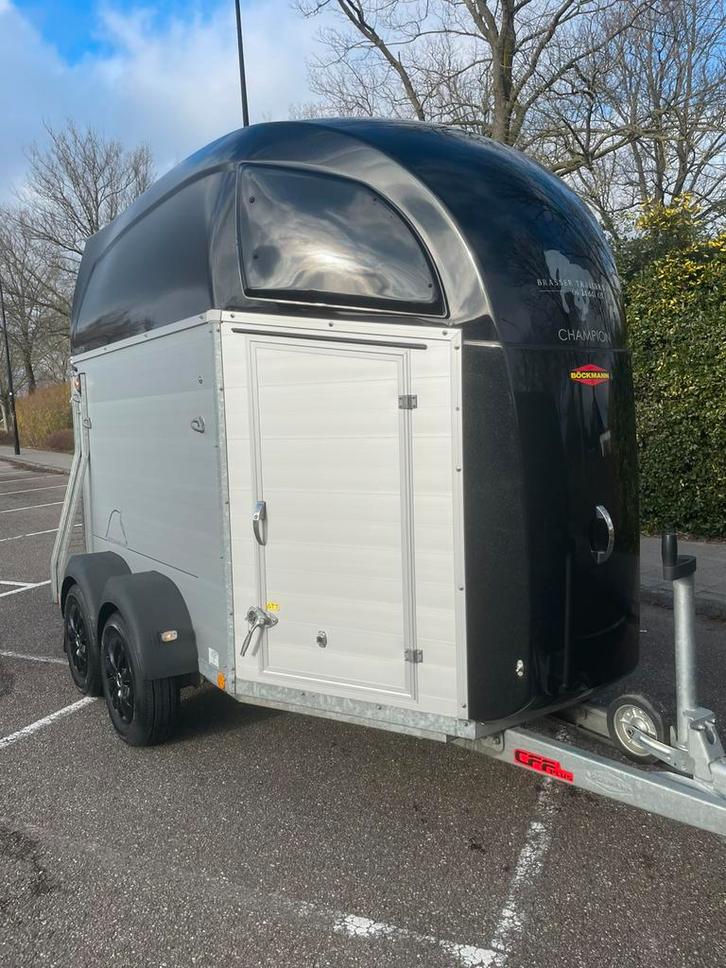 Bockmann Champion R alu zadelkamer bj 2021, Dieren en Toebehoren, Paarden en Pony's | Trailers en Aanhangwagens, Zo goed als nieuw
