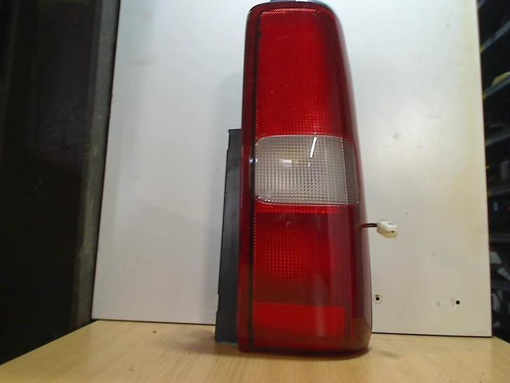 Achterlicht Rechts Suzuki Jimny Hardtop (1998-09/2001-01), Auto-onderdelen, Verlichting, Suzuki, Gebruikt