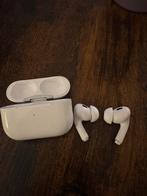 Apple Airpods Pro 2 lightning connector - 2 years old, Ophalen of Verzenden, Gebruikt, In gehoorgang (in-ear), Bluetooth