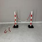 Kunststof afzetpaaltjes met voet en ketting, Ophalen, Zo goed als nieuw, /, /