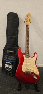 Fender Squier Gitaar - 2004, Cherry Red, Affinity Series Str, Muziek en Instrumenten, Snaarinstrumenten | Gitaren | Elektrisch