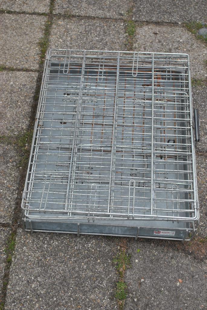 Hondenkennel, 58 bij 63 bij 46 cm, Dieren en Toebehoren, Transportboxen, Gebruikt, Ophalen