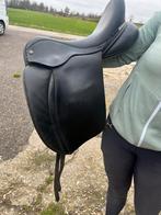 Hulsebos dressuurzadel 17.5 inch, Dieren en Toebehoren, Paarden en Pony's | Zadels, Ophalen of Verzenden, Dressuur