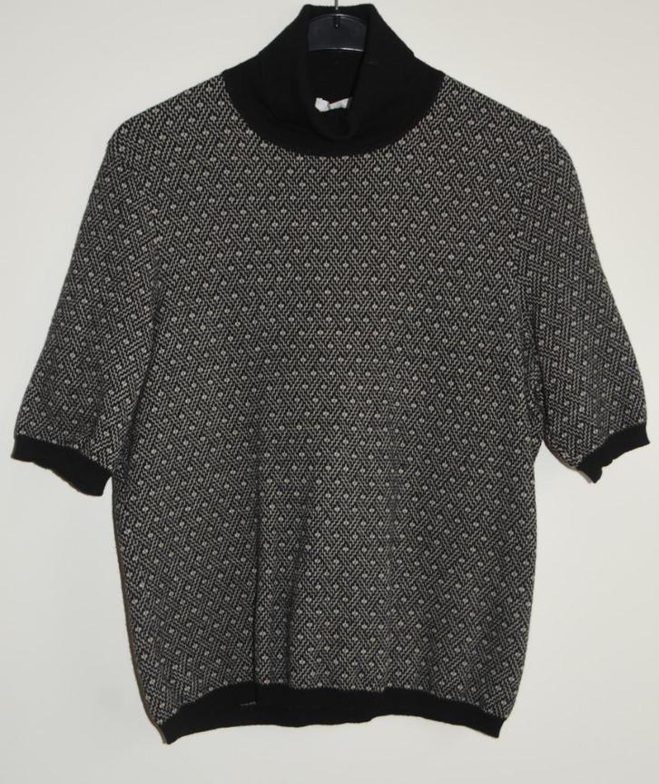 Max Mara truitje met korte mouwen lamswol maat L, Kleding | Dames, Truien en Vesten, Zo goed als nieuw, Maat 42/44 (L), Zwart