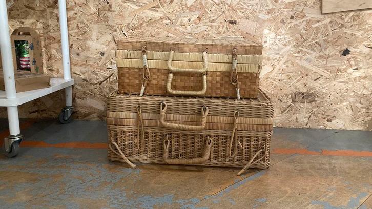 Riet manden, Huis en Inrichting, Woonaccessoires | Schalen en Manden, Zo goed als nieuw, Rond, Riet, Ophalen