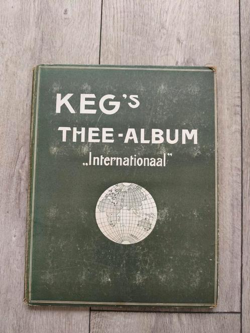 Keg's thee-album 'Internationaal', Boeken, Prentenboeken en Plaatjesalbums, Gelezen, Plaatjesalbum, Ophalen of Verzenden