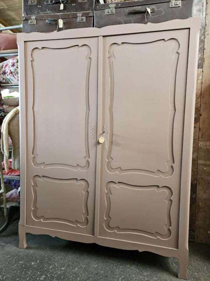 franse kast,kledingkast ``WOONWINKEL RUSTIEK``, Kinderen en Baby's, Kinderkamer | Commodes en Kasten, Ophalen