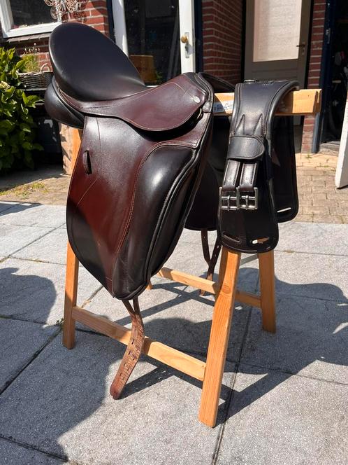 Kentaur dressuur zadel bruin, Dieren en Toebehoren, Paarden en Pony's | Zadels, Gebruikt, Dressuur, Ophalen